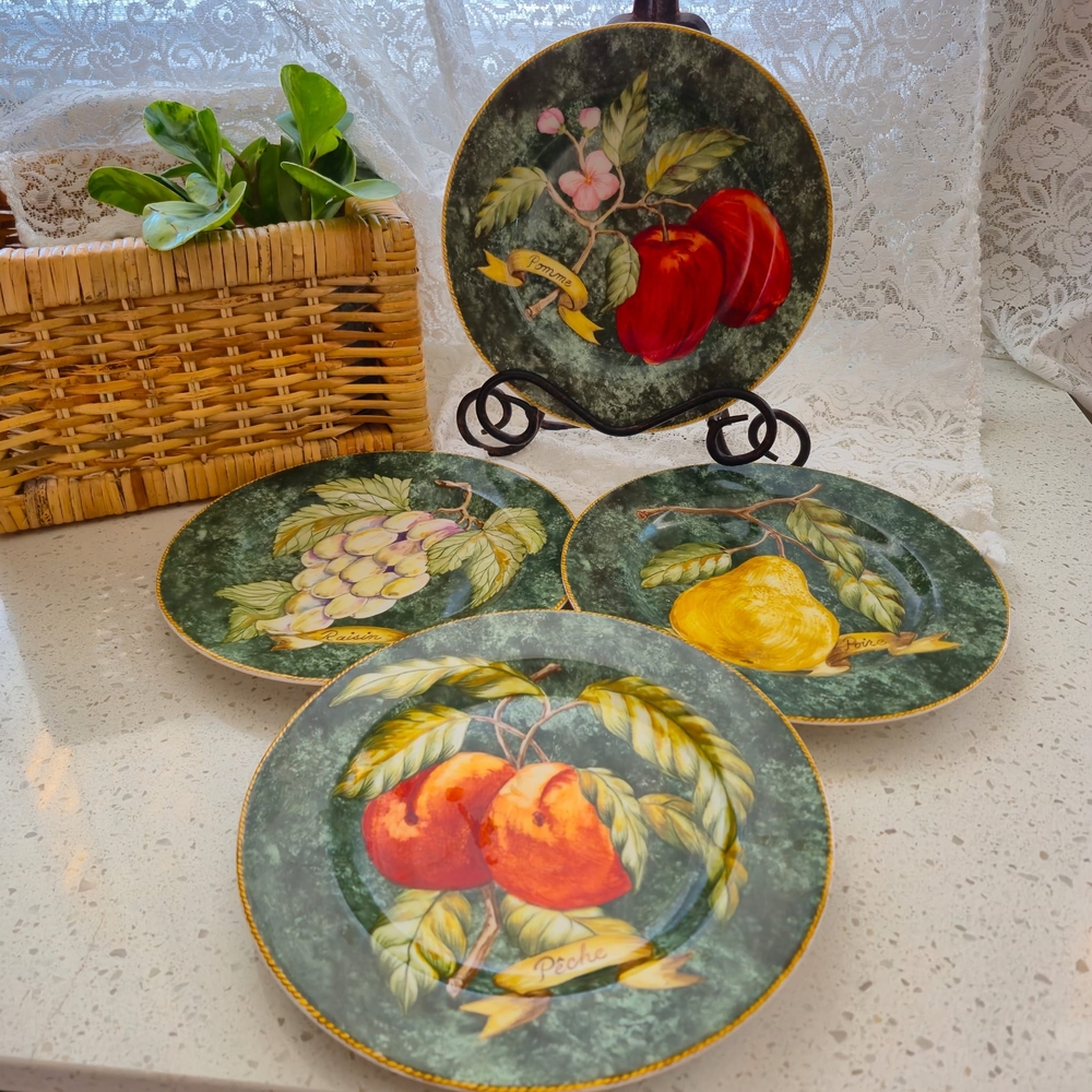 American Atelier at Home Lattice Fruit Dessert/Accent Plates Set of 4 - Gold Tri